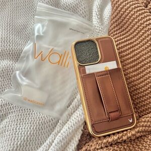 Wallis Elegant Gold and Tan Phone Case
